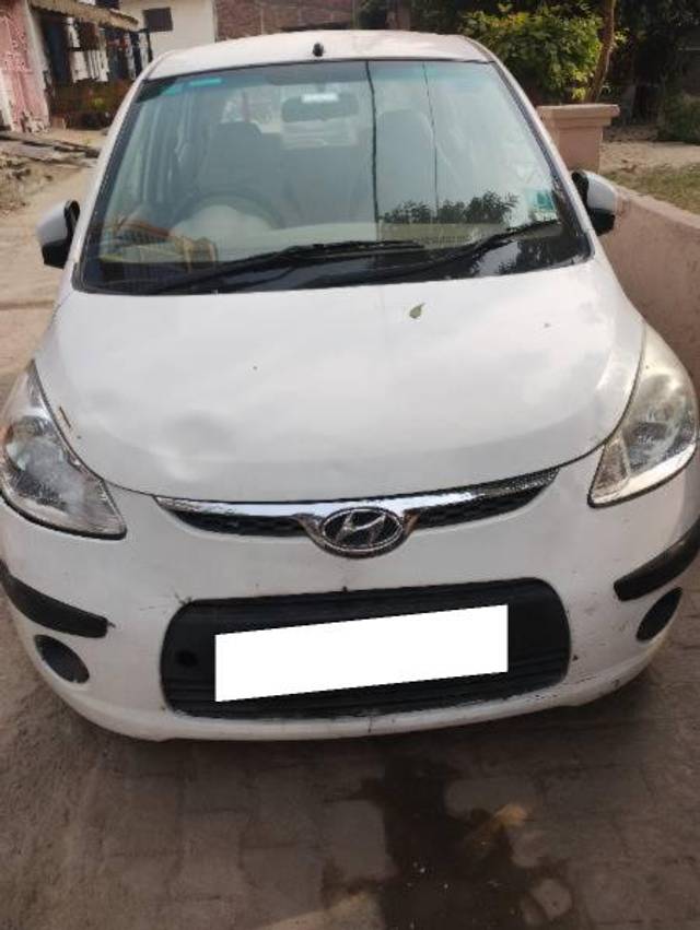 https://images10.gaadi.com/usedcar_image/3697568/original/processed_abbc4478-8d77-4092-8751-298b844f9a3b.jpg?imwidth=6400