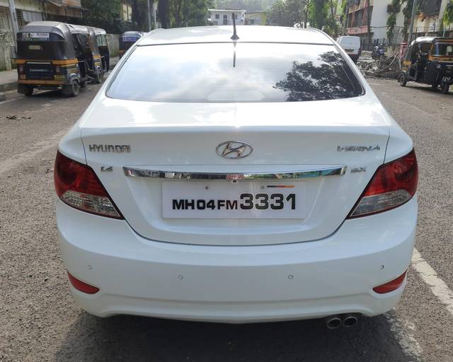 https://images10.gaadi.com/usedcar_image/3697616/original/processed_img2926101__used_car_2926101_1701427647.jpg?imwidth=6402