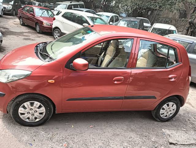 https://images10.gaadi.com/usedcar_image/3697661/original/img2926124__used_car_2926124_1701429341.jpg?imwidth=6402