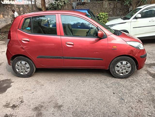 https://images10.gaadi.com/usedcar_image/3697661/original/processed_img2926124__used_car_2926124_1701429337.jpg?imwidth=6401