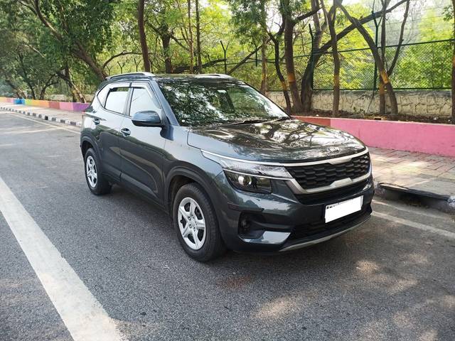 https://images10.gaadi.com/usedcar_image/3697678/original/processed_img2926130__used_car_2926130_1701429938.jpg?imwidth=6400