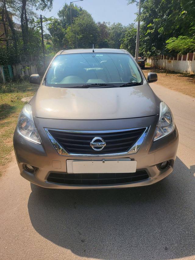 https://images10.gaadi.com/usedcar_image/3697711/original/processed_img2926157__used_car_2926157_1701430453.jpg?imwidth=6400