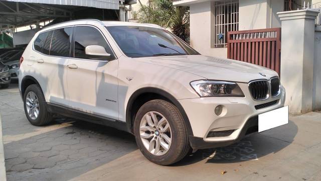 https://images10.gaadi.com/usedcar_image/3697715/original/processed_img2926160__usedcar_4_5701701430374_1701430415.jpeg?imwidth=6400
