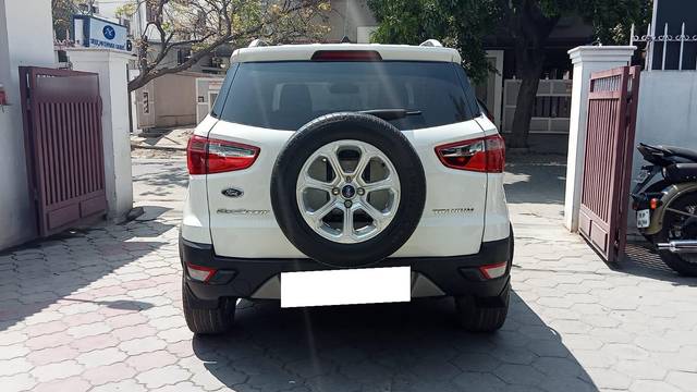 https://images10.gaadi.com/usedcar_image/3697735/original/processed_img2926175__usedcar_19_5701701430819_1701430854.jpeg?imwidth=6401