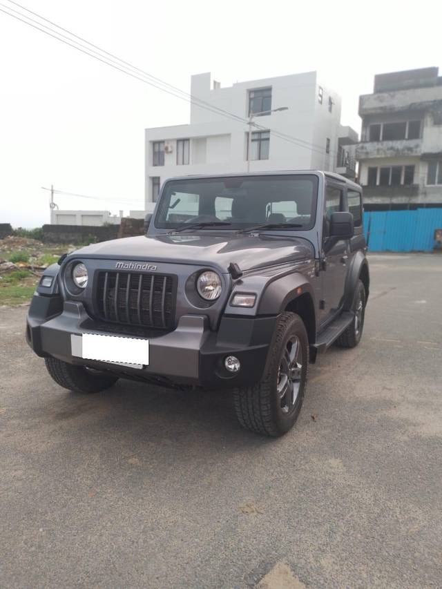 https://images10.gaadi.com/usedcar_image/3697747/original/processed_img2926186__used_car_2926186_1701431234.jpg?imwidth=6402