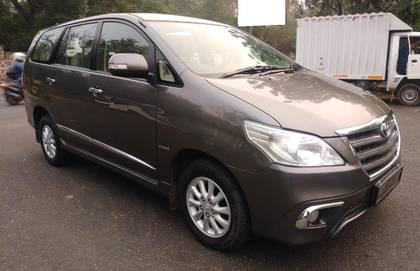 Toyota Innova 2.5 VX (Diesel) 7 Seater BS IV Toyota Innova 2.5 VX (Diesel) 7 Seater BS IV