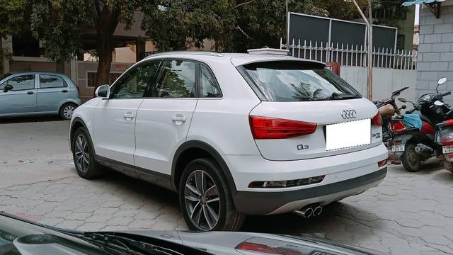https://images10.gaadi.com/usedcar_image/3697789/original/processed_img2926213__usedcar_19_2926213_1701432270.jpeg?imwidth=6402