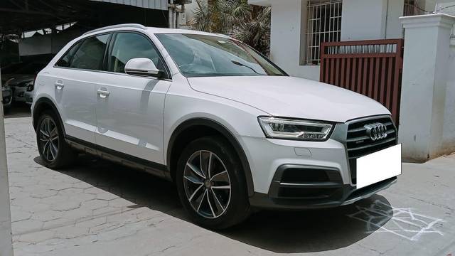 https://images10.gaadi.com/usedcar_image/3697789/original/processed_img2926213__usedcar_4_2926213_1701432267.jpeg?imwidth=6400