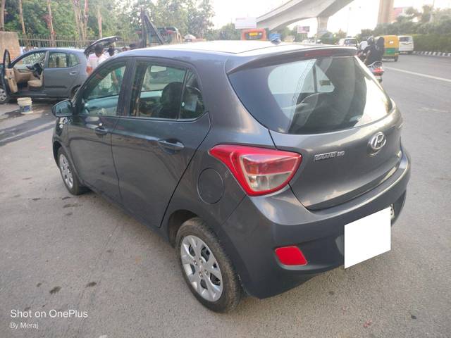 https://images10.gaadi.com/usedcar_image/3697818/original/processed_img2926228__used_car_2926228_1701433247.jpg?imwidth=6402