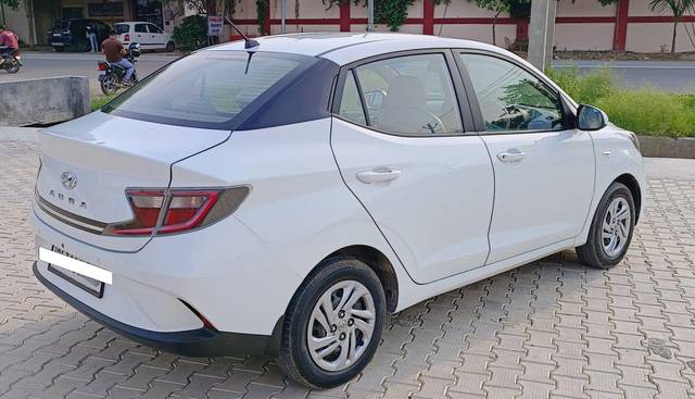 https://images10.gaadi.com/usedcar_image/3697845/original/processed_img2926247__used_car_2926247_1701434381.jpg?imwidth=6401
