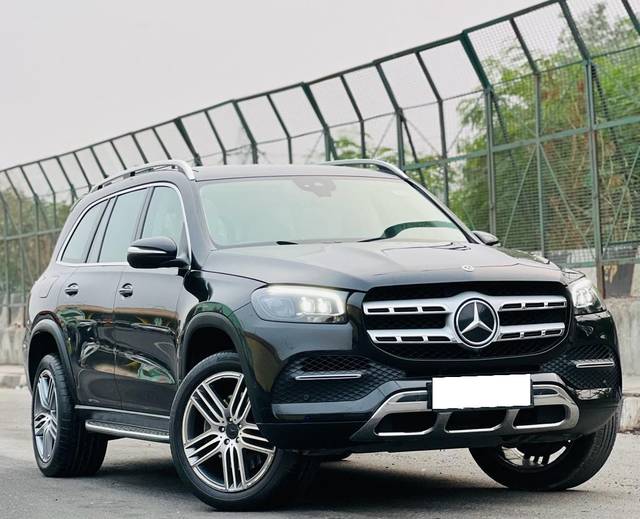 https://images10.gaadi.com/usedcar_image/3697885/original/processed_img2926265__used_car_2926265_1701436248.jpg?imwidth=6401