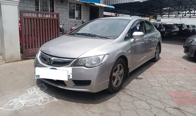 https://images10.gaadi.com/usedcar_image/3697890/original/processed_img2926267__usedcar_1_2926267_1701436180.jpeg?imwidth=6402