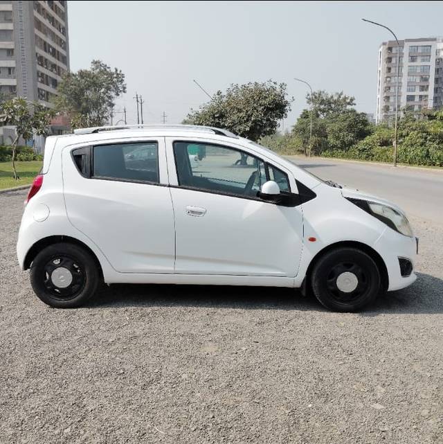 https://images10.gaadi.com/usedcar_image/3697899/original/img2926271__used_car_2926271_1701493411.jpg?imwidth=6401