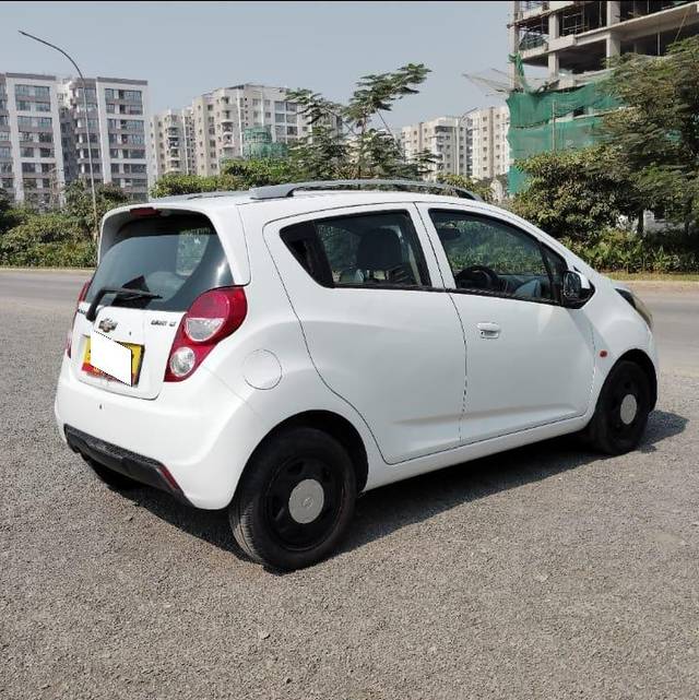 https://images10.gaadi.com/usedcar_image/3697899/original/processed_img2926271__used_car_2926271_1701493417.jpg?imwidth=6402