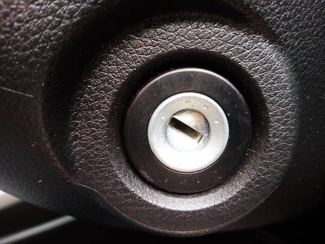 https://images10.gaadi.com/usedcar_image/3697910/original/img2926277__used_car_2926277_1701436712.jpg?imwidth=6402