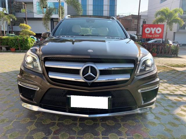 https://images10.gaadi.com/usedcar_image/3697911/original/processed_img2926278__used_car_2926278_1701436512.jpg?imwidth=6400
