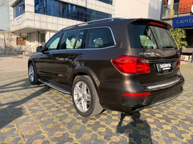https://images10.gaadi.com/usedcar_image/3697911/original/processed_img2926278__used_car_2926278_1701436520.jpg?imwidth=6402