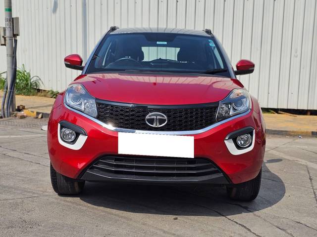 https://images10.gaadi.com/usedcar_image/3697924/original/processed_img2926284__used_car_2926284_1701437163.jpg?imwidth=6400