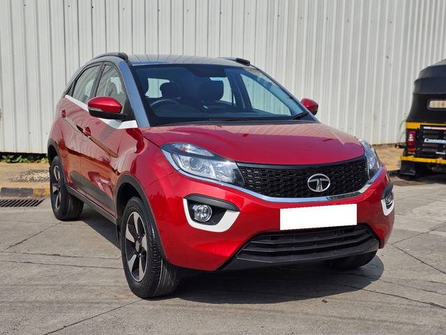 https://images10.gaadi.com/usedcar_image/3697924/original/processed_img2926284__used_car_2926284_1701437165.jpg?imwidth=6401