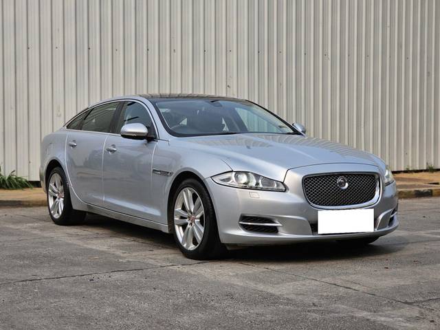 https://images10.gaadi.com/usedcar_image/3697931/original/processed_img2926286__used_car_2926286_1701437419.jpg?imwidth=6401