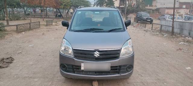 https://images10.gaadi.com/usedcar_image/3697932/original/24__VCC_1823662_94_1700828380.jpg?imwidth=6400