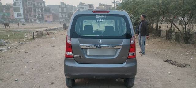 https://images10.gaadi.com/usedcar_image/3697932/original/24__VCC_1823662_96_1700828424.jpg?imwidth=6402