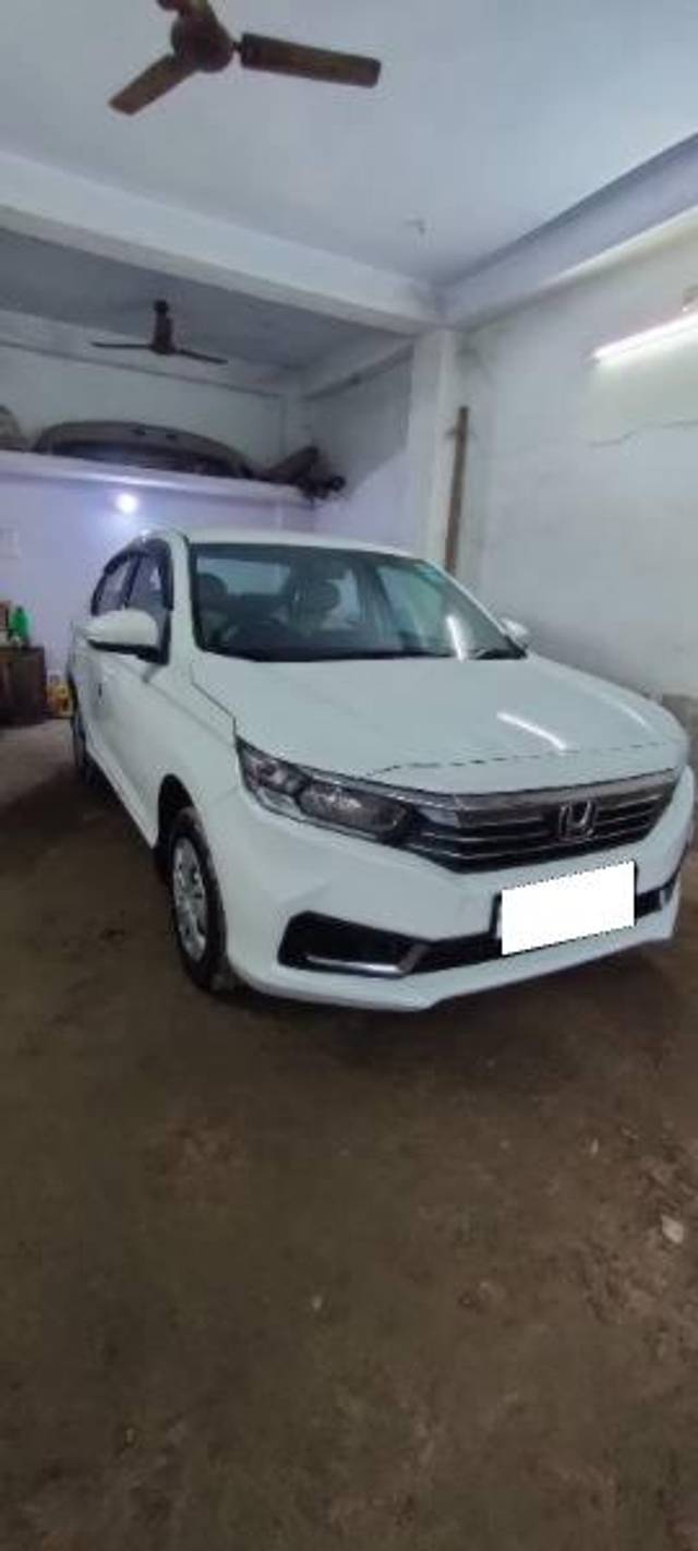 https://images10.gaadi.com/usedcar_image/3697951/original/processed_c14d0d08-4c5f-4141-8d47-60ce5cd35936.jpg?imwidth=6402