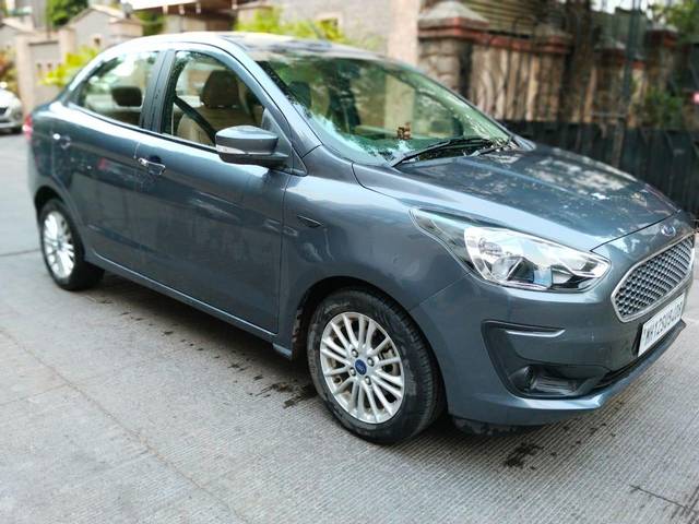 https://images10.gaadi.com/usedcar_image/3698045/original/processed_img2926344__used_car_2926344_1701441228.jpg?imwidth=6400
