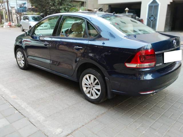 https://images10.gaadi.com/usedcar_image/3698049/original/processed_img2926346__used_car_2926346_1701441588.jpg?imwidth=6402