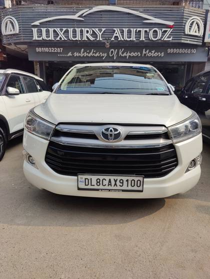 Toyota Innova Crysta 2.8 ZX AT BSIV Toyota Innova Crysta 2.8 ZX AT BSIV