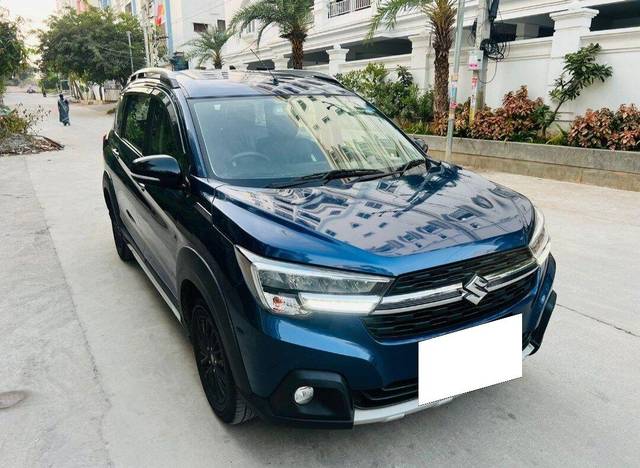 https://images10.gaadi.com/usedcar_image/3698160/original/processed_img2926364__used_car_2926364_1701448931.jpg?imwidth=6400