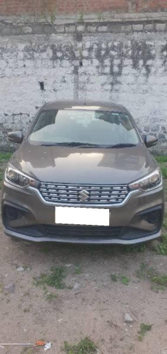 https://images10.gaadi.com/usedcar_image/3698177/original/processed_5cb991d1-c979-4900-8ec6-cd7e12c963b2.jpg?imwidth=6402