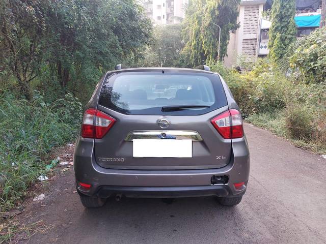 https://images10.gaadi.com/usedcar_image/3698269/original/processed_img2926373__used_car_2926373_1701454827.jpg?imwidth=6402