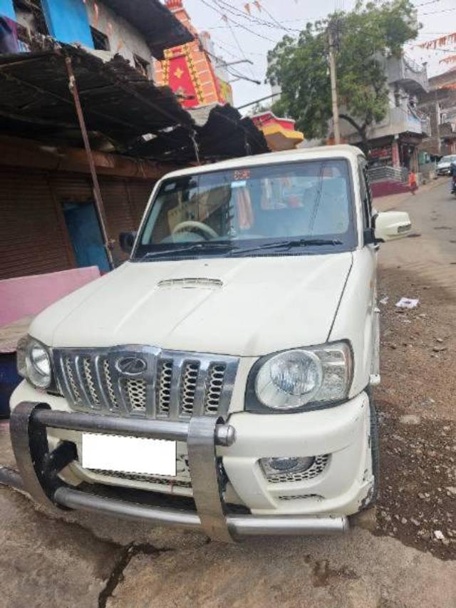 https://images10.gaadi.com/usedcar_image/3698306/original/processed_bc4d3299-64f9-44c3-913f-576c6ce3267e.jpg?imwidth=6400