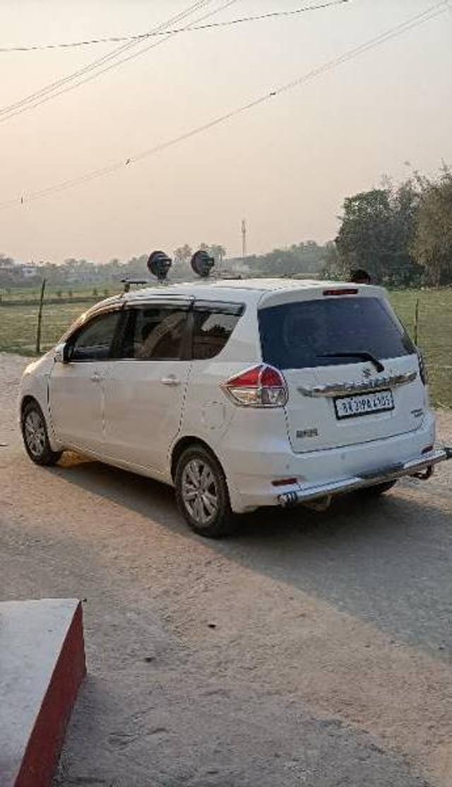 https://images10.gaadi.com/usedcar_image/3698318/original/processed_0cd29ca2-4dab-4e8b-8207-c3619db9d262.jpg?imwidth=6400