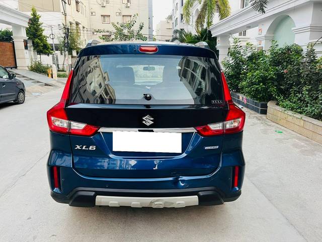 https://images10.gaadi.com/usedcar_image/3698322/original/processed_img2926377__used_car_2926377_1701466475.jpg?imwidth=6401