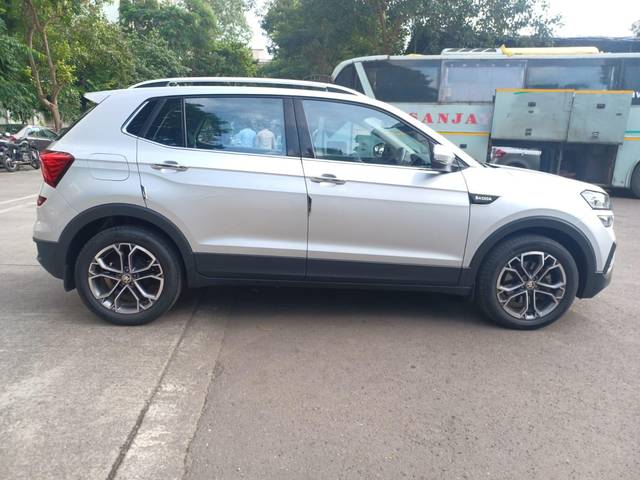 https://images10.gaadi.com/usedcar_image/3698437/original/processed_img2926412__usedcar_9c4ddc9a_c8ca_417c_aff8_f4ab2a768282_1541701493174_1701493226.jpg?imwidth=6401