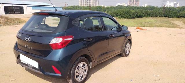 https://images10.gaadi.com/usedcar_image/3698485/original/processed_img2926436__used_car_2926436_1701495562.jpg?imwidth=6401