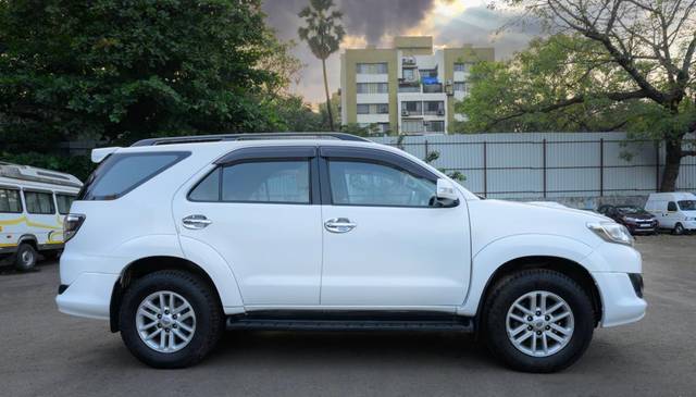 https://images10.gaadi.com/usedcar_image/3698518/original/img2926450__usedcar_img_20231213_wa0010_2926450_1702450942.jpg?imwidth=6401
