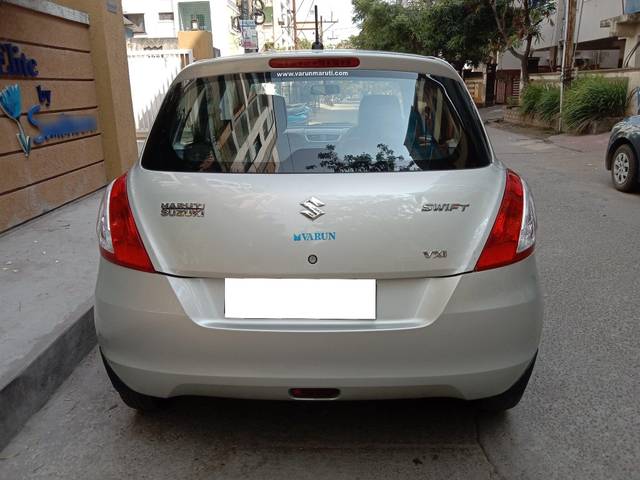 https://images10.gaadi.com/usedcar_image/3698527/original/processed_img2926457__used_car_2926457_1701497093.jpg?imwidth=6402
