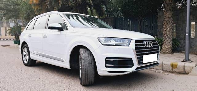 https://images10.gaadi.com/usedcar_image/3698586/original/processed_img2926488__used_car_2926488_1701498814.jpg?imwidth=6400