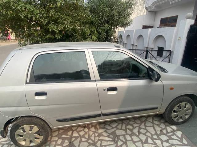 https://images10.gaadi.com/usedcar_image/3698619/original/processed_57a8f0cb-bcde-4803-bead-af075e30ad23.jpg?imwidth=6401