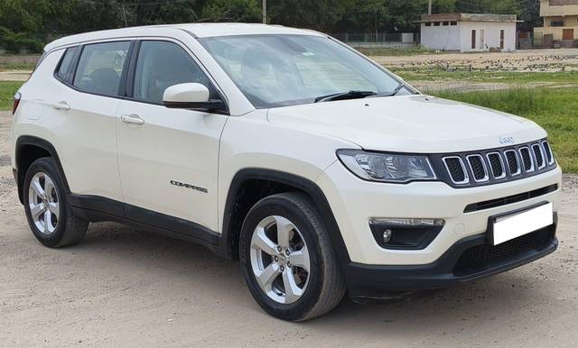 https://images10.gaadi.com/usedcar_image/3698620/original/processed_img2926509__used_car_2926509_1701499905.jpg?imwidth=6400