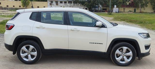 https://images10.gaadi.com/usedcar_image/3698620/original/processed_img2926509__used_car_2926509_1701499917.jpg?imwidth=6401