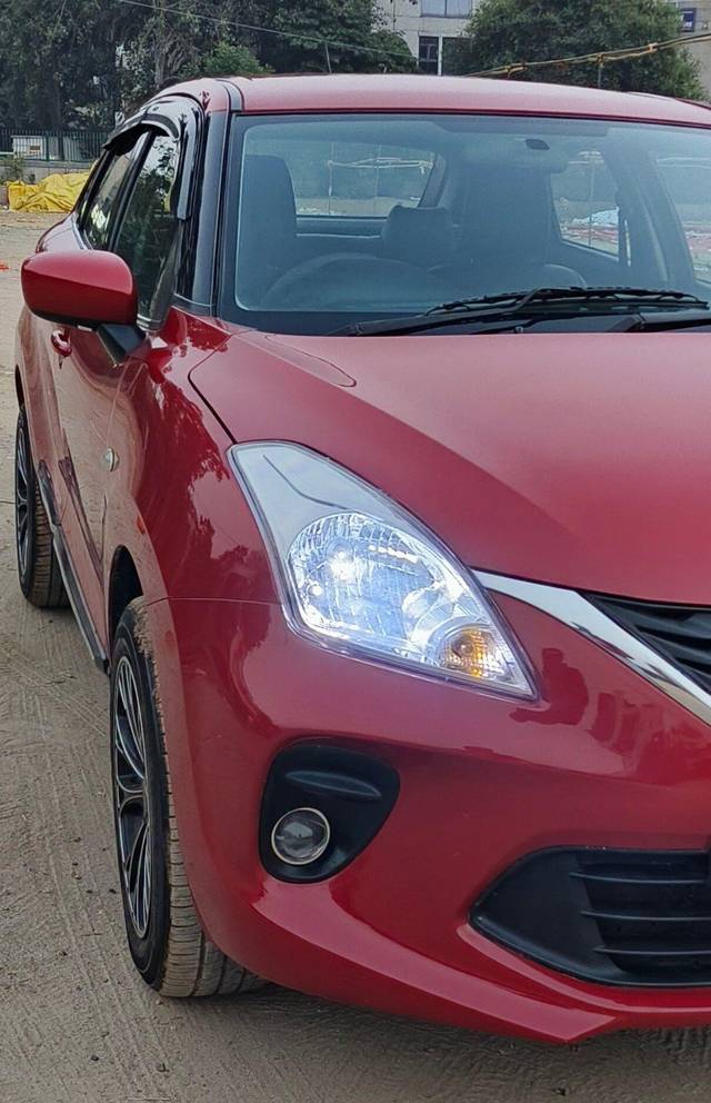 https://images10.gaadi.com/usedcar_image/3698634/original/processed_img2926513__used_car_2926513_1701500273.jpg?imwidth=6400