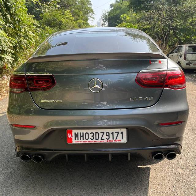 https://images10.gaadi.com/usedcar_image/3698649/original/processed_img2926520__usedcar_photo_6294139161015335829_y_17211701500550_1701500623.jpg?imwidth=6402