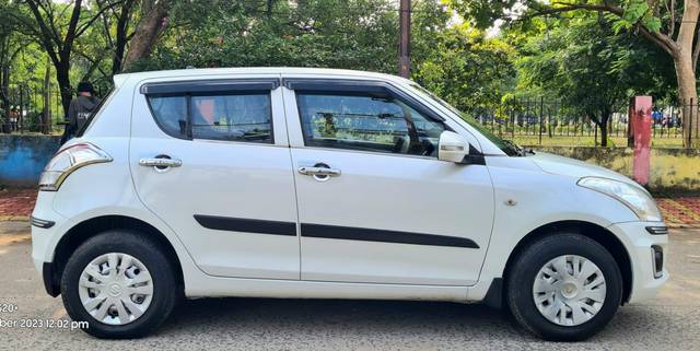 https://images10.gaadi.com/usedcar_image/3698667/original/processed_img2926527__used_car_2926527_1701501159.jpg?imwidth=6401