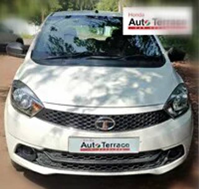 https://images10.gaadi.com/usedcar_image/3698728/original/img3698728__replace_img_656ae88a81bd2_1701505162.png?imwidth=6400