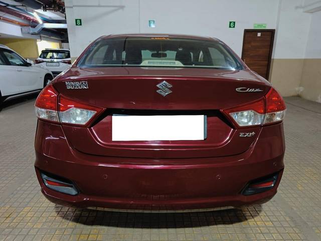https://images10.gaadi.com/usedcar_image/3698736/original/processed_img2926574__usedcar_img_20231130_wa0028_27821701502676_1701502771.jpg?imwidth=6402