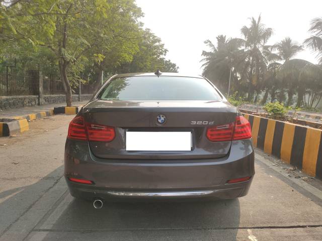 https://images10.gaadi.com/usedcar_image/3698770/original/processed_img2926599__used_car_2926599_1701513043.jpg?imwidth=6402